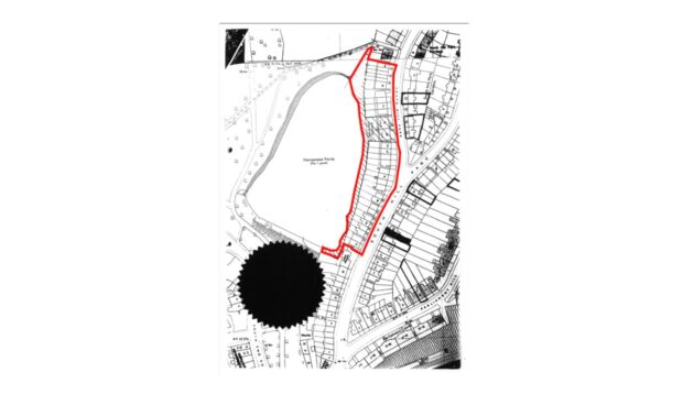 Extracting polygons of planning boundaries from images of map